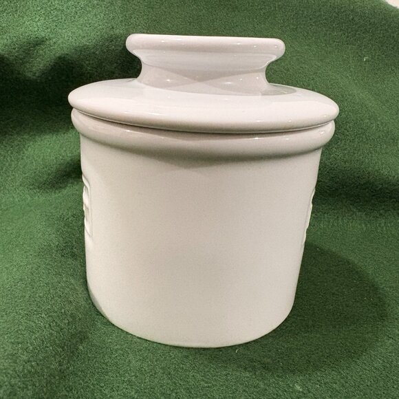 L. Tremain White 2-Piece Ceramic Butter Bell Crock Dish Keeper 2021 - Picture 2 of 8